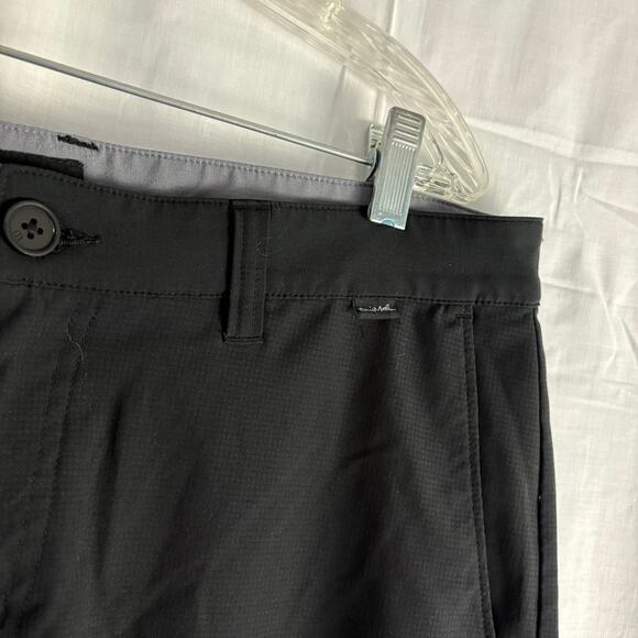 TRAVIS MATHEW GOLF WANDERLUST 9" BLACK SHORTS MEN'S SIZE 34 - Picture 5 of 5